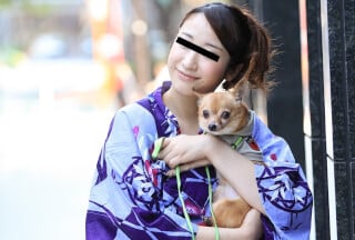 10musume 天然むすめ 082423_01 犬の散歩中に犬好きな浴衣美人をナンパゲット！佐々木レイ高清海报