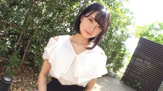 SIRO4932 修長美腿可愛妹妹被小哥狂操 可愛內斂嬌喘呻吟高清海报