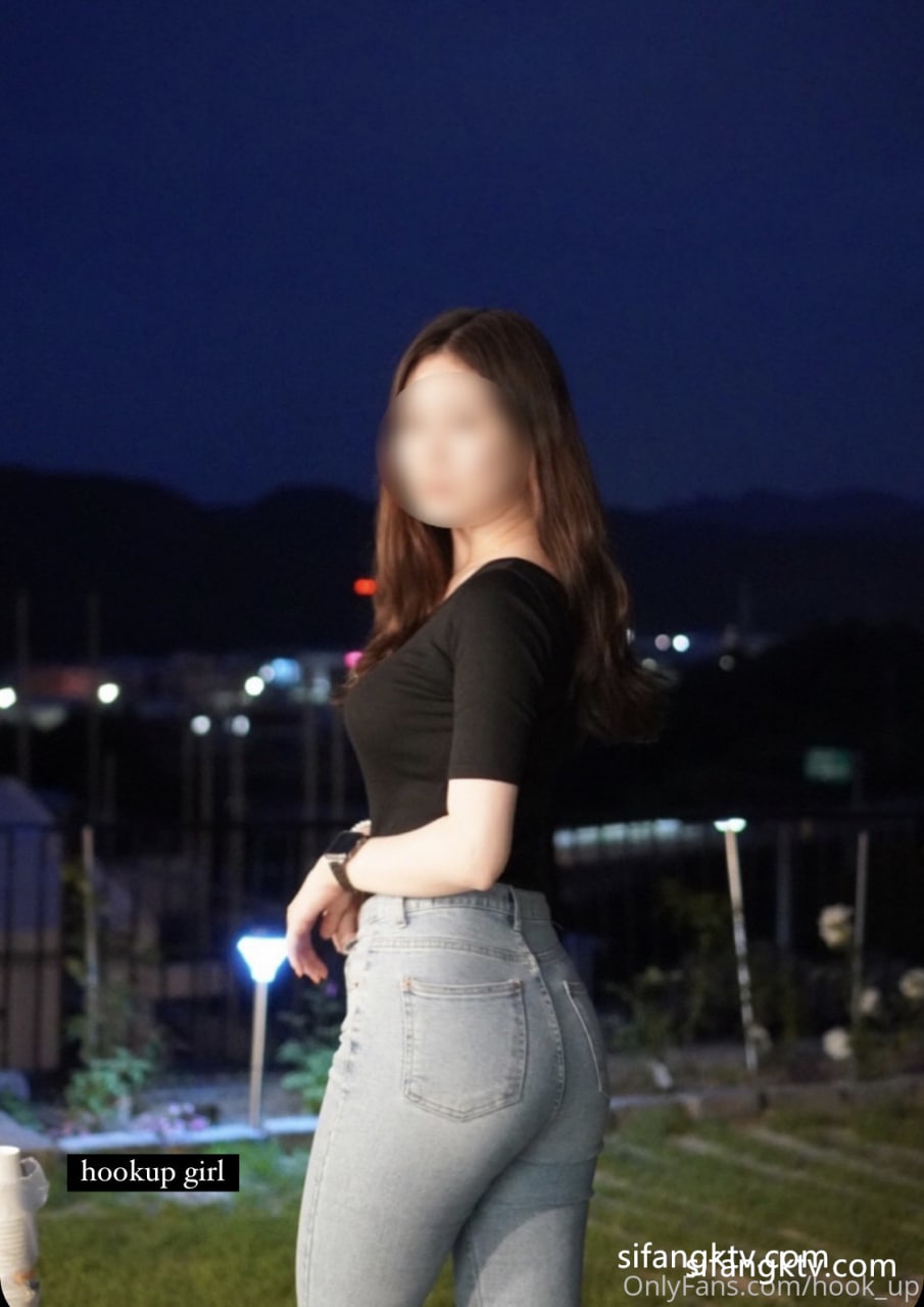 #泄密 OF-hookup换妻俱乐部极品巅峰人妻 #反差高清海报